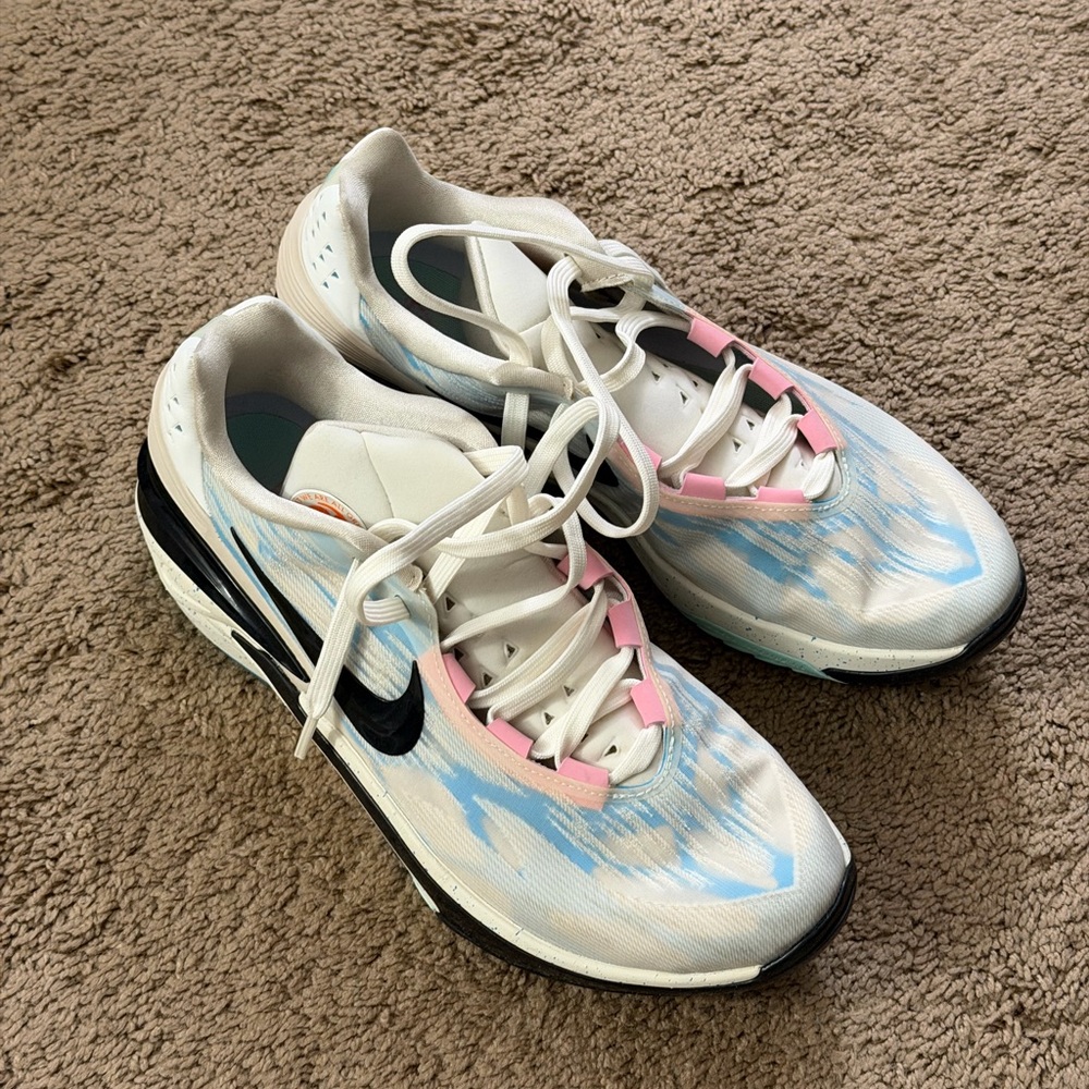 Nike GT cut 2 basketball shoes